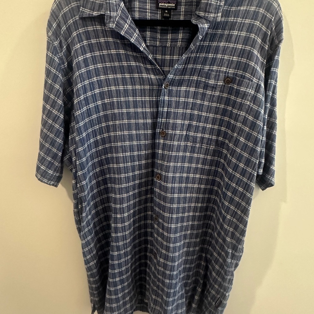 Patagonia XL Men’s Blue Plaid Short-Sleeve Shirt